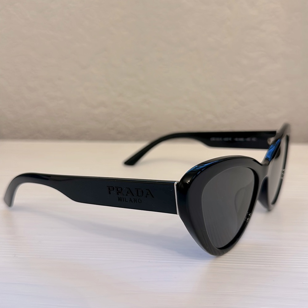 PRADA Acetate Cat-Eye Sunglasses